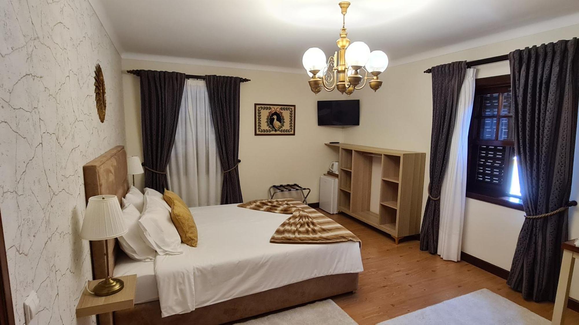 Casa Marques Bed & Breakfast Angra do Heroismo Bilik gambar