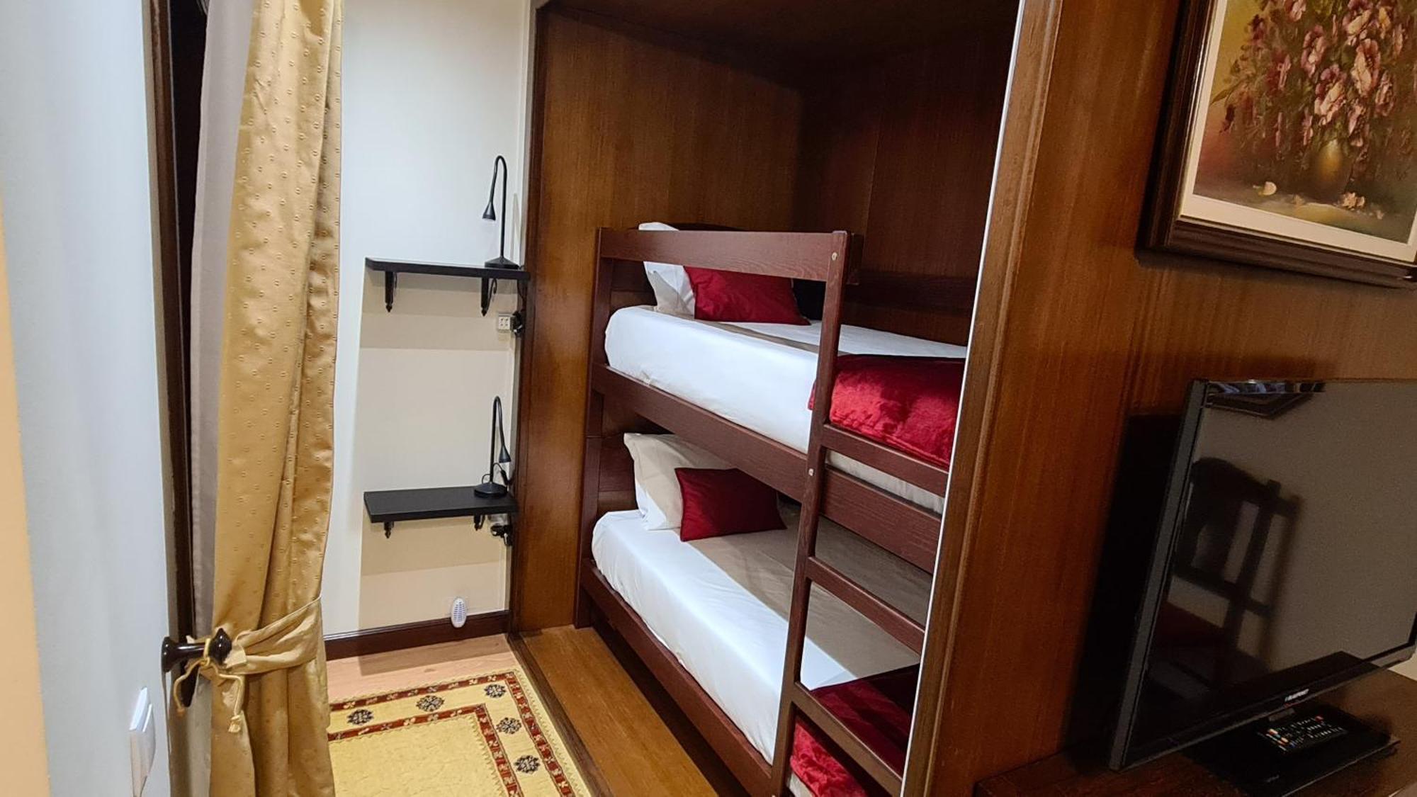 Casa Marques Bed & Breakfast Angra do Heroismo Bilik gambar
