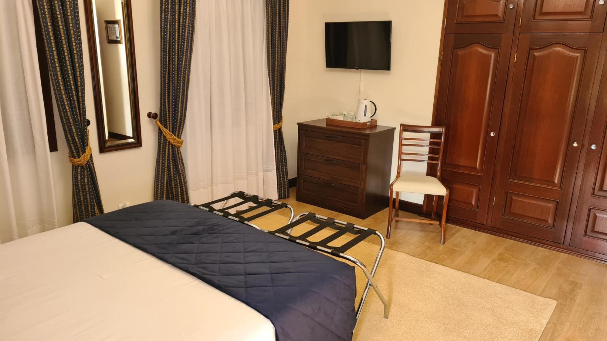 Casa Marques Bed & Breakfast Angra do Heroismo Bilik gambar