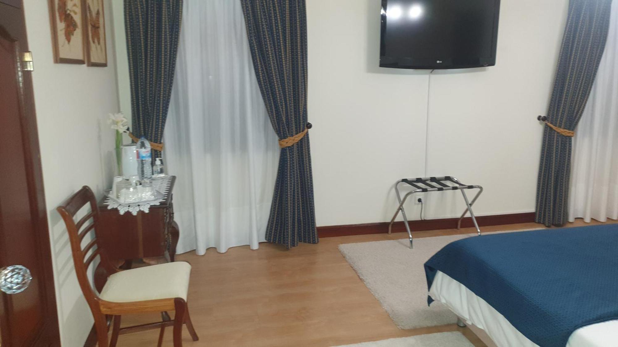 Casa Marques Bed & Breakfast Angra do Heroismo Bilik gambar